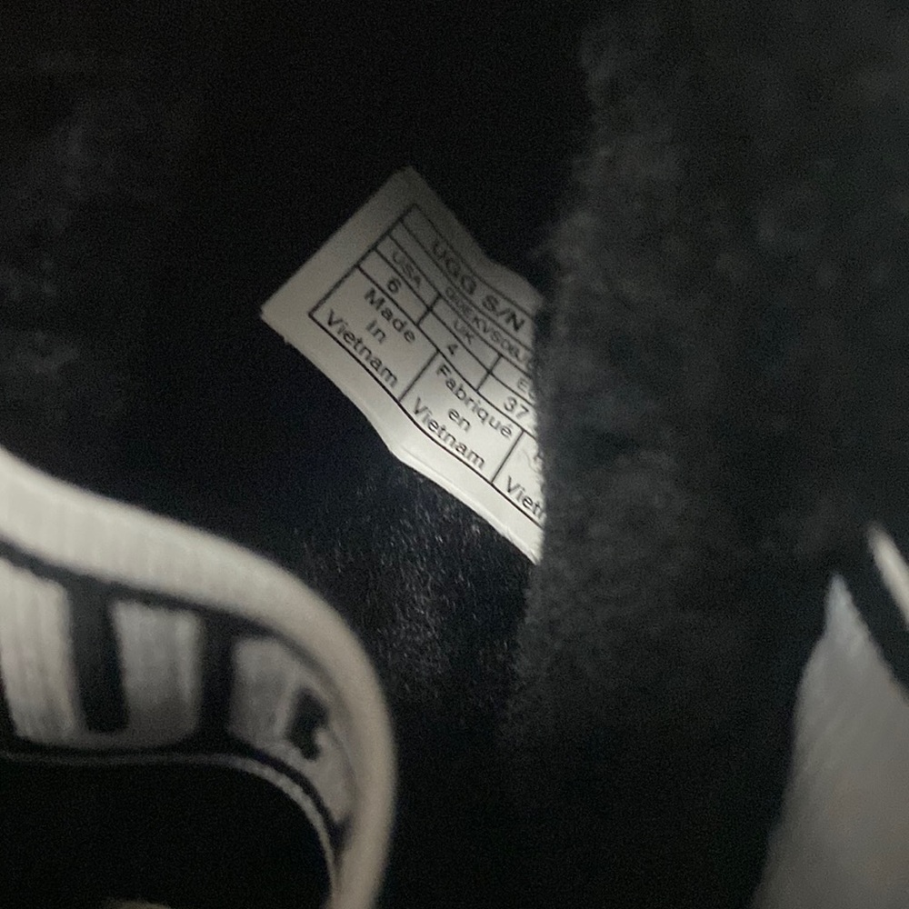 New Ugg Fluff Yeah Slides Size 6+Opi 4 Set+Revlon… - image 8